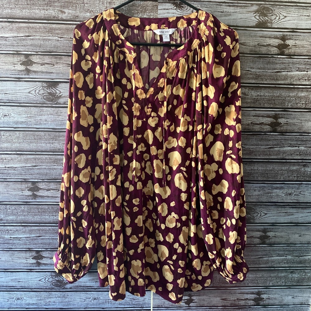 Nine West Women's Long-Sleeved Blouse Size 2X Purple Beige Animal Print